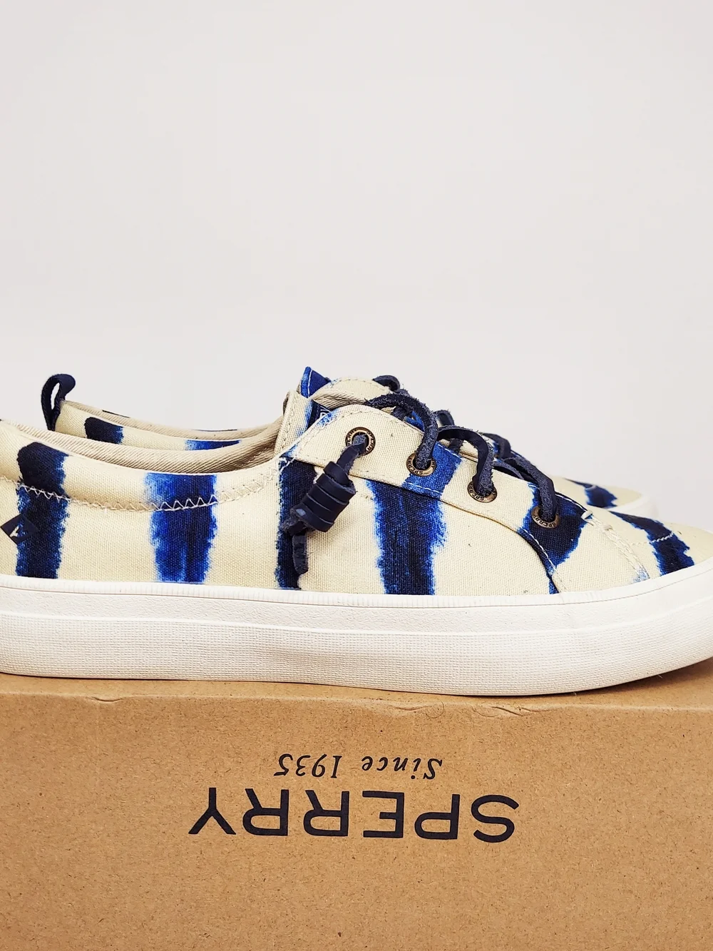 Sperry Tie Dye Canvas Sneakers Women's Size 6 NWT Preppy Y2K Retro Boat Shoes - Picture 2 of 11
